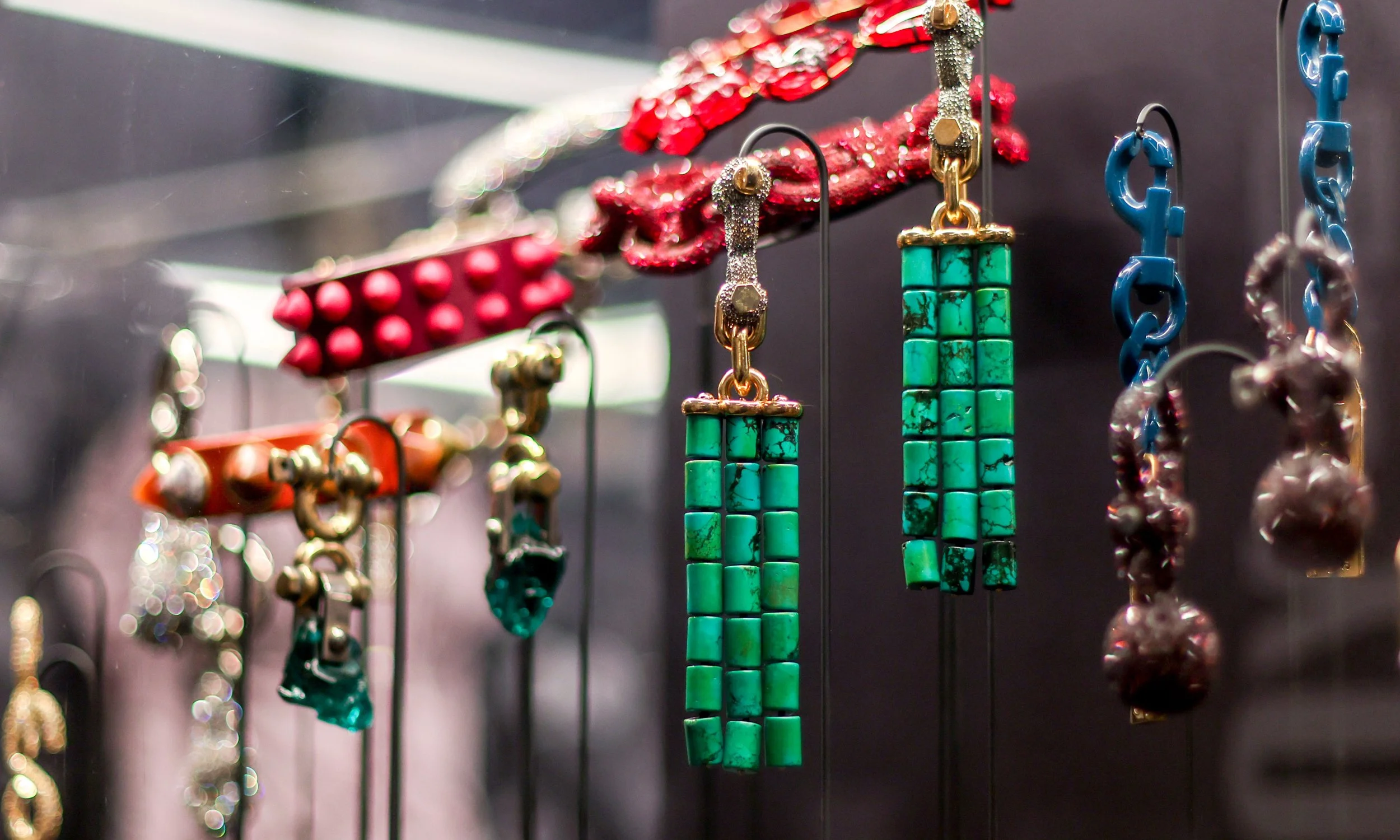 Vivienne Westwood & Jewellery — Nomad Exhibitions